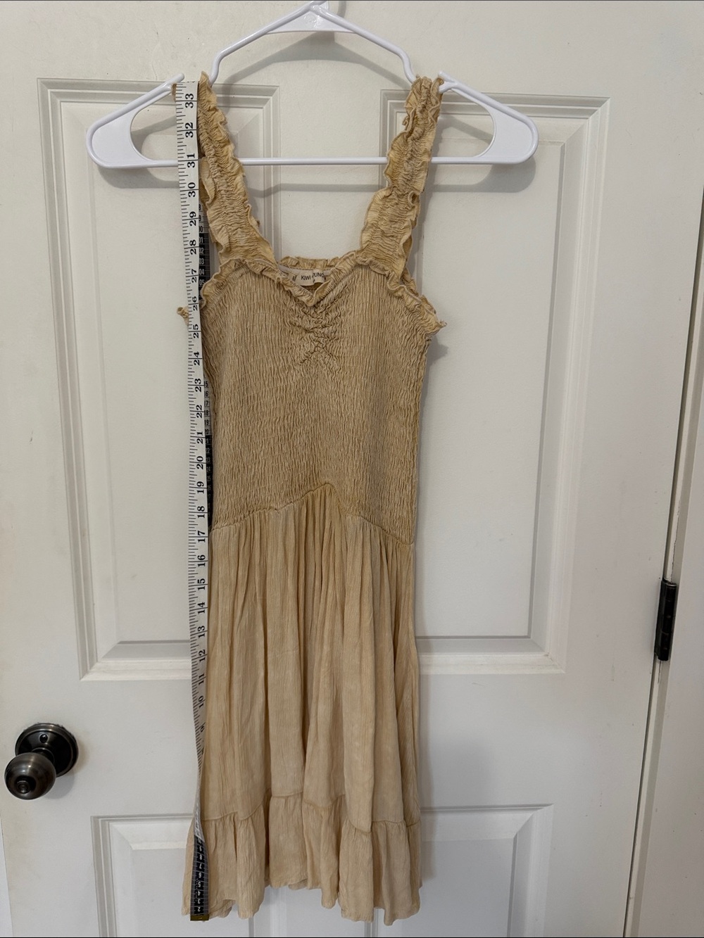 Kiwi & punch Beige Ruffled Smocked Midi Dress Size Small beige coastal chic - Picture 5 of 6